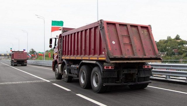 В Казани из-за аномальной жары ограничили движение большегрузов