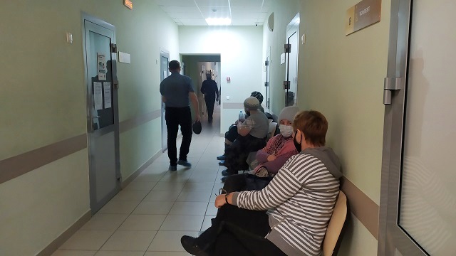 Число суточных заражений ковидом в Татарстане снизилось до 135