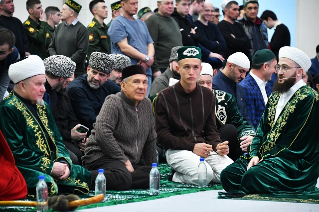 Республиканский ифтар объединил рекордные 14 900 верующих