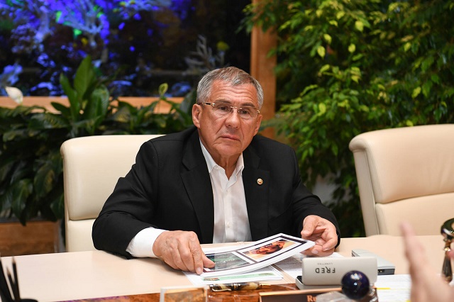 Сафиуллин доложил Минниханову о внедрении единого налогового платежа 