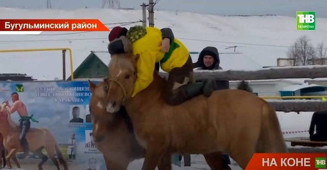 Возрождение древних татарских традиций: рыцарский турнир «Аударыш» прошел в Татарстане