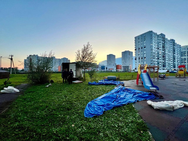 Надувной батут с детьми опрокинулся из-за ветра в соседнем с Татарстаном регионе