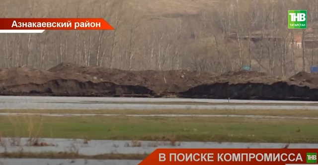 В РТ жители села шокированы образовавшимся карьером на месте сабантуйного майдана