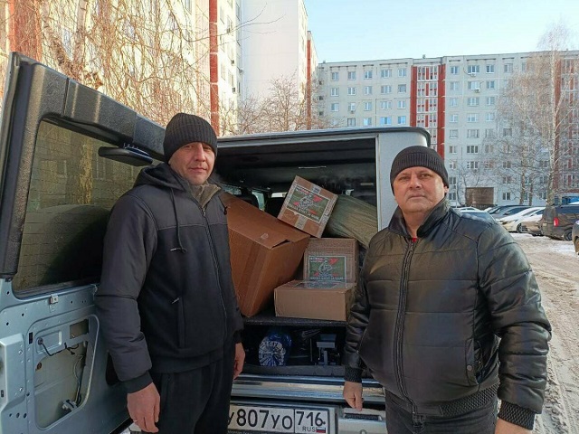 Депутат Тукаевского района передал гуманитарную помощь бойцу СВО