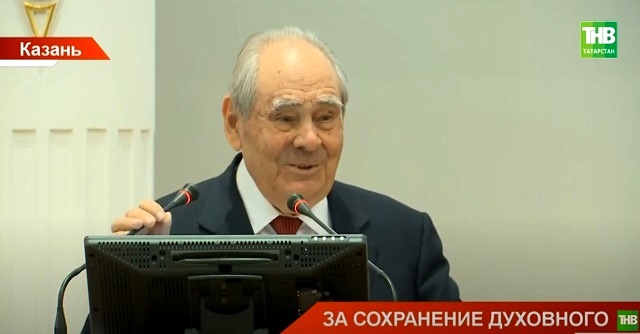 Шаймиев наградил причастных к фестивалю «Возрождение: Эпос в современном прочтении»
