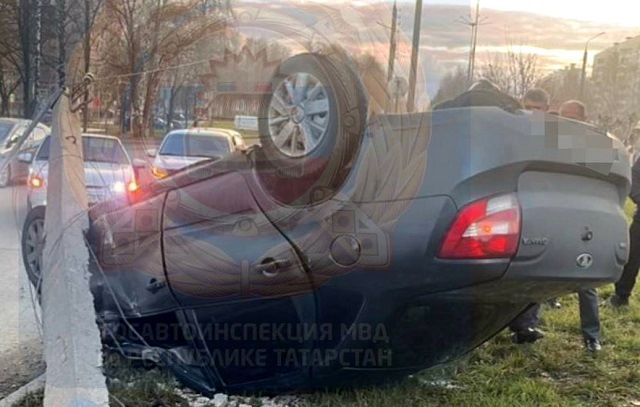 Появились кадры смертельной аварии в Нижнекамске: молодой водитель не раз нарушал ПДД