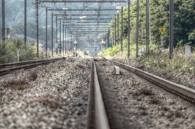 Два поезда столкнулись на железнодорожной станции в Башкирии