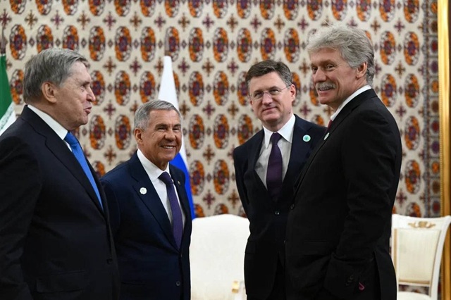 Минниханов в Ашхабаде принял участие во встречах Путина с лидерами стран