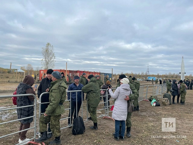 Мобилизацияләнүчеләрнең икенче төркемен Казаннан Көньяктагы частьләрнең берсенә озаттылар