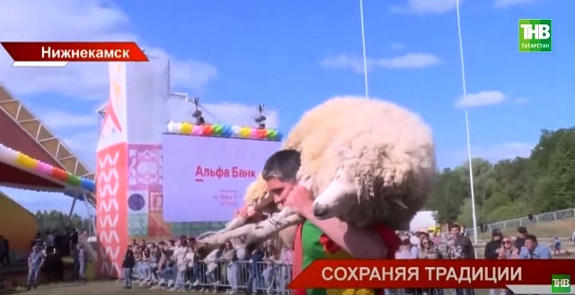 Сохраняя традиции: на Сабантуе в Нижнекамске собрались 30 000 гостей