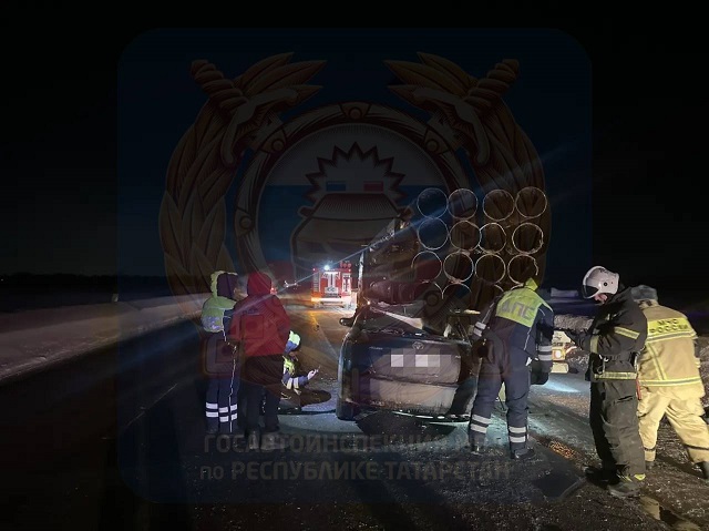 Ночной кошмар на М-7: лобовое столкновение унесло жизнь водителя под Елабугой