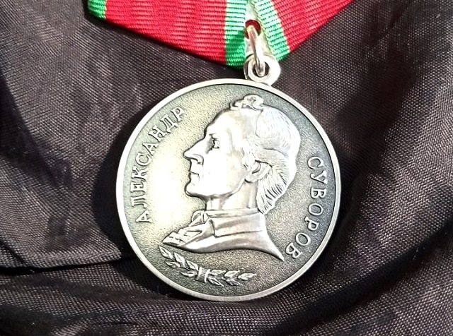 Мобилизованного уроженца Заинского района Татарстана наградили медалью Суворова