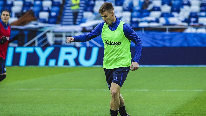 Полузащитник Максим Кузьмин интересен «Рубину»