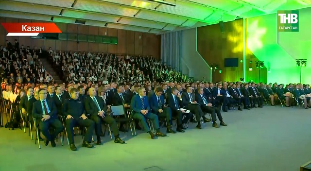 Салым хезмәтенә 35 ел: Миңнеханов һәм Егоров катнашында тантана узды