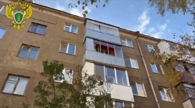 В Минздраве рассказали о состоянии трехлетней девочки, которую отец выбросил из окна в Уфе