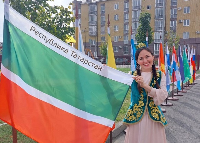 Педагог Айсылу Лотфуллина из Казани вошла в пятерку лучших учителей родного языка и литературы России