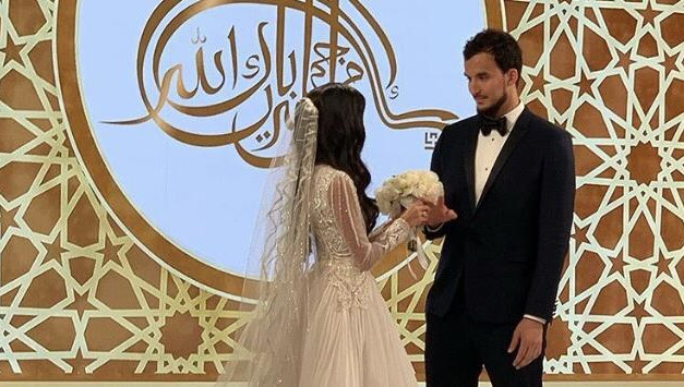 «Ак барс» хоккейчысы Эмиль Гарипов өйләнде