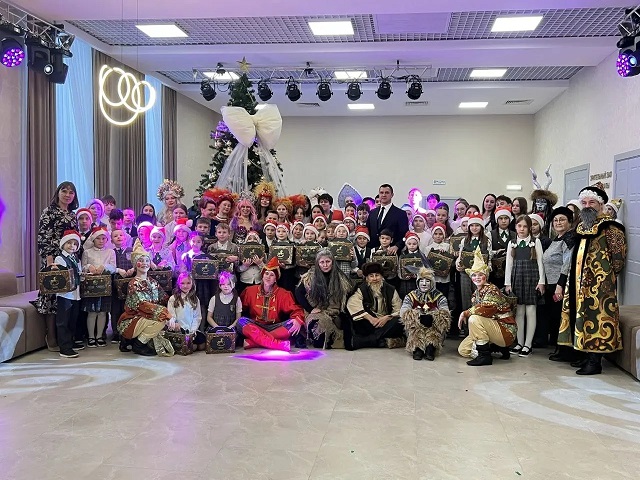 Рөстәм Миңнеханов: Бу көннәрдә бер бала да игьтибарсыз калырга тиеш түгел!