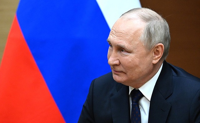 Президент РФ заявил, что обстановка в мире остается крайне напряженной