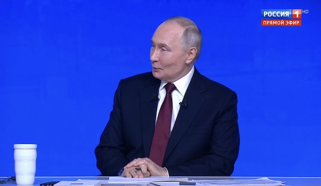 Путин заявил о сокращении числа случаев телефонного мошенничества в стране