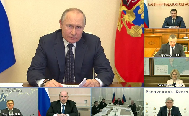 Владимир Путин якын арада барлык социаль түләүләрне арттырырга вәгъдә бирде