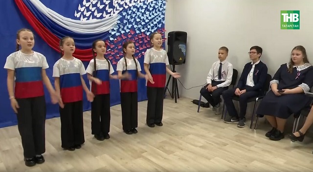 Конституция көне уңаеннан Татарстанның шәһәр-районнарында төрле бәйрәм чаралары узды