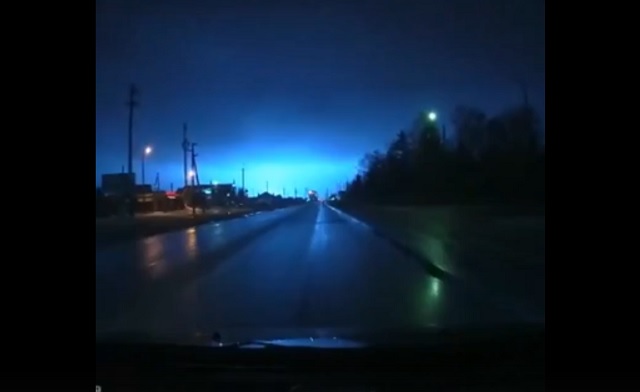 Жители Альметьевска стали свидетелями загадочной вспышки в небе – видео