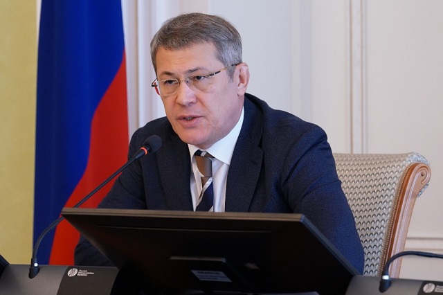 Путин включил главу Башкирии в состав президиума Госсовета