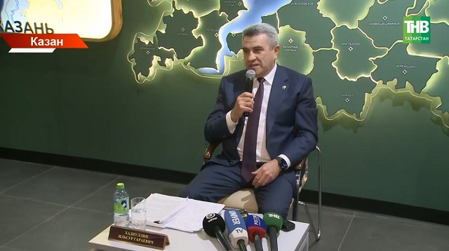 Укытучыларга - миллион, ике имтихан, кадрлар мәсьәләсе: Татарстанда мәгариф өлкәсендәге яңалыклар