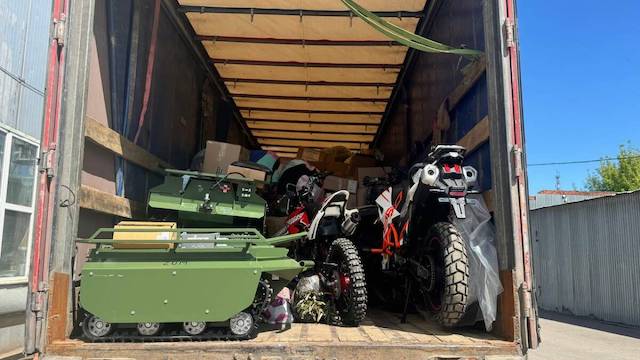 Квадроциклы, мотоциклы и автомобиль «ГАЗ»: татарстанцы отправили 10 тонн помощи в зону СВО