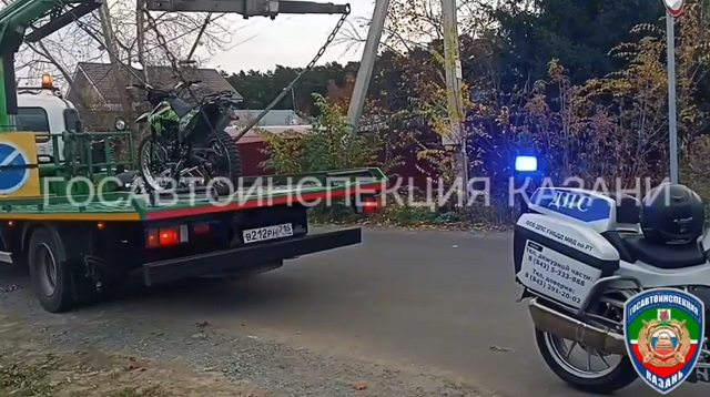 13-летняя школьница поймана за рулем питбайка в Казани