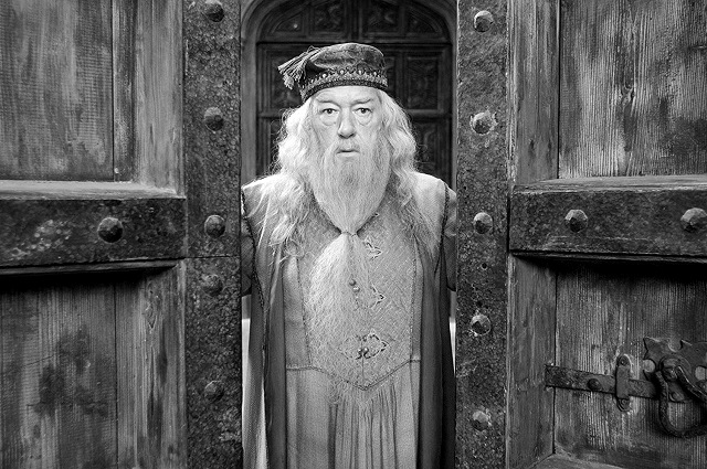 Сыгравший Дамблдора в «Гарри Поттере» актер Майкл Гэмбон скончался в возрасте 82 лет