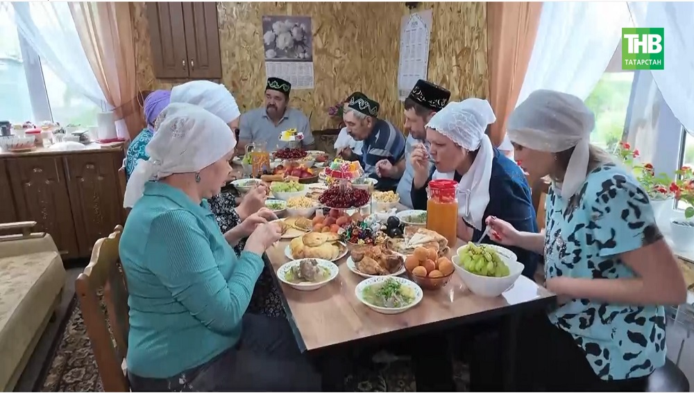Юртыш авылында өч буынны берләштергән Корбан гаете