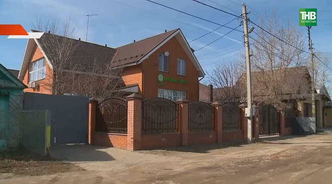 Казанның Мирный бистәсендәге пансионатта 77 яшьлек ир тәрәзәдән егылып үлгән