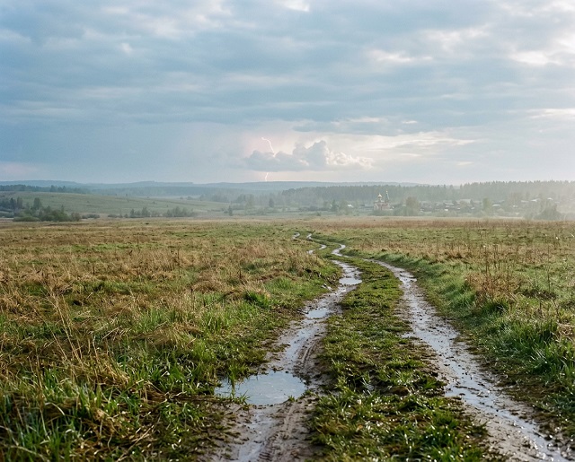 Татарстанда һава торышы кискен үзгәрә: яңгыр, яшен һәм көчле җил көтелә