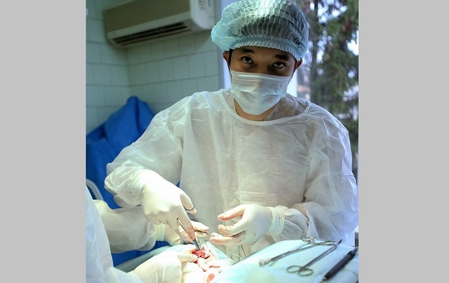 Игнорировавшей посещение стоматологов жительнице РТ пришлось заменять отмершую челюсть