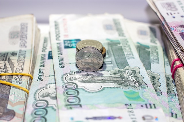 Казанда уртача хезмәт хакы 73 меңгә җитте