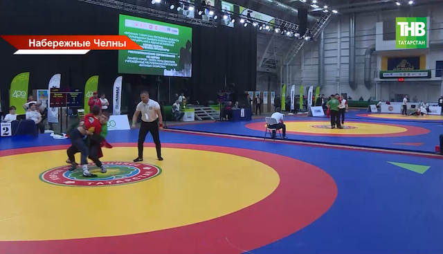63-й турнир по борьбе корэш памяти поэта Мусы Джалиля прошел в Набережных Челнах