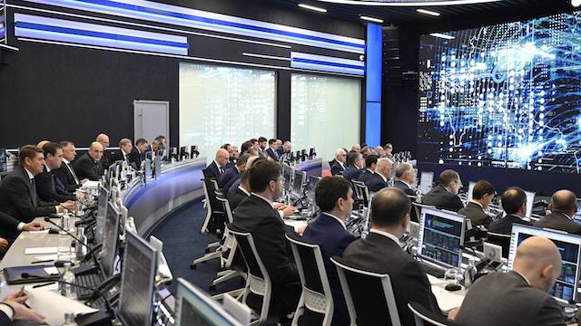 Минниханов принял участие в стратегической сессии по развитию строительной отрасли России