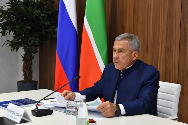 Фальков: Минниханов искренне верит в потенциал татарстанской молодежи