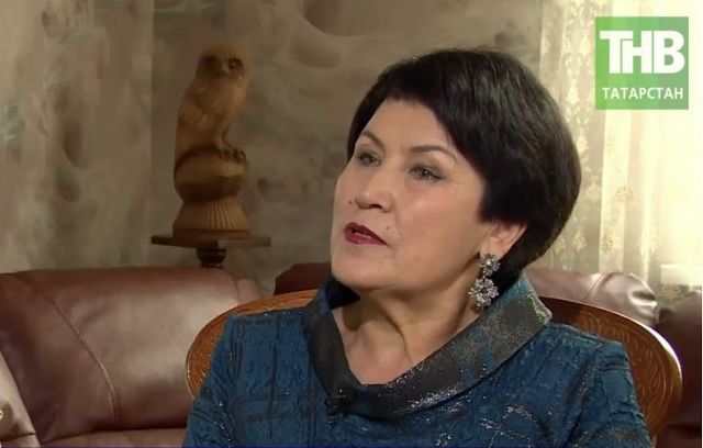 «Премьера на ТНВ»: Интервью с писательницей Шамсией Зигангировой