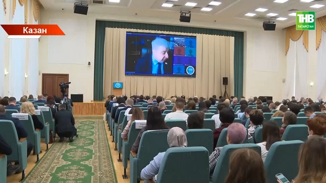 Казанда халыкара фәнни конференциядә Бөек Ватан сугышы, аның халыклар һәм төбәкләр тарихында калдырган эзе хакында сөйләштеләр