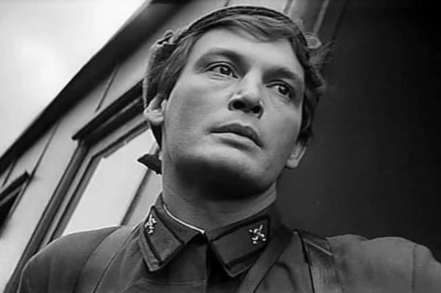 Народный артист СССР Василий Лановой скончался от коронавируса в возрасте 87 лет