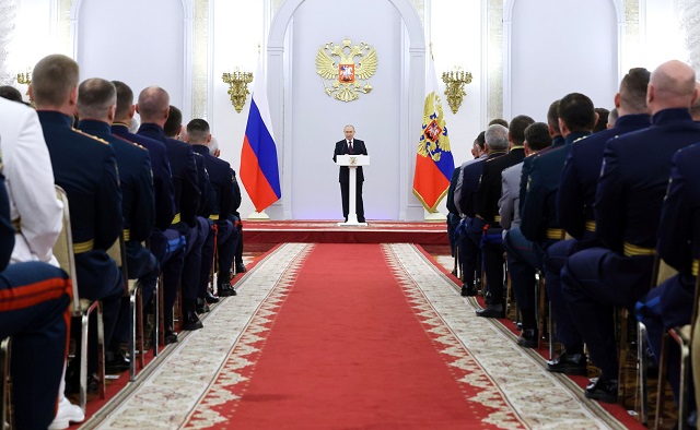 Путин: РФ разворачивает серийное производство «Орешника»