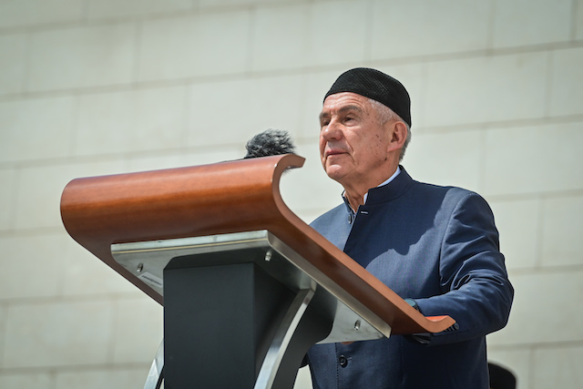 «Судьбоносный выбор предков»: Минниханов поздравил с Днем принятия ислама Волжской Булгарией