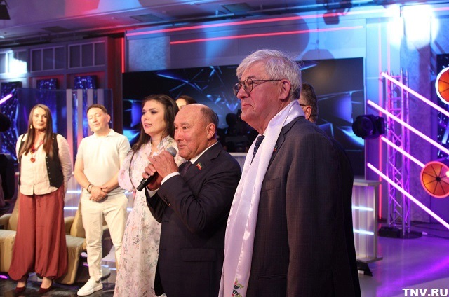 Марат Әхмәтов "Музыкаль Сабантуй" төшерелгән студиядә кунак булды