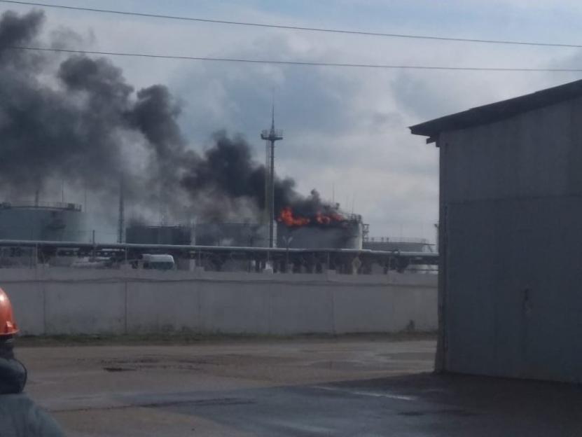 В Башкортостане горит крупнейший нефтехимический комплекс России – видео