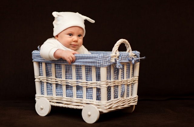 Татарстанда сабыйларга нинди исемнәр кушканнар? Батыр, Мостафа, Нариман һәм Элия