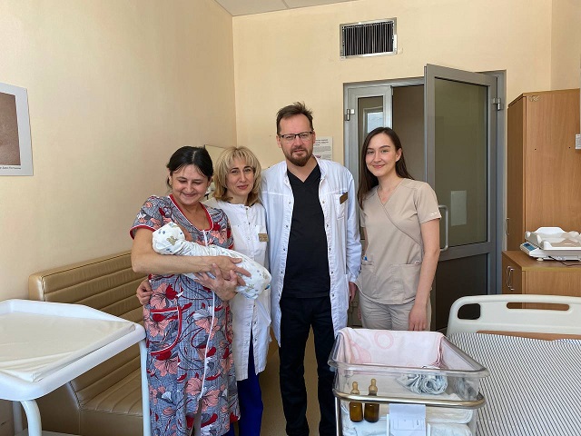 Впервые в Татарстане женщина после пересадки печени родила двоих детей