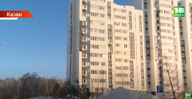 Казанның Залесный бистәсендә 16 яшьлек малай урам буйлап корал тотып йөргән